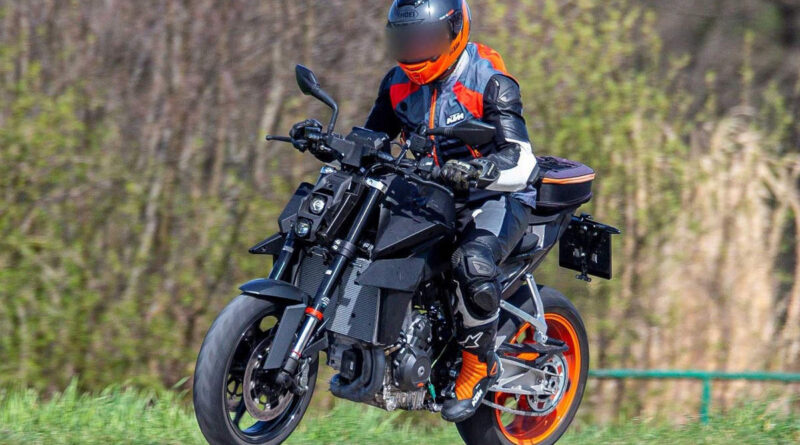 ktm 990 duke spotted